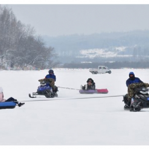 Snow mobile